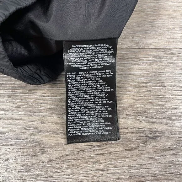 NEW The North Face Women's Hydrenaline Skirt Athleisure Activewear Size S Black - Picture 3 of 10